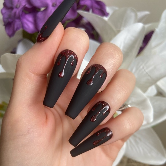 Reflective Glitter Blood Drip Press-On Nails - Picture 3 of 8